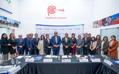 Diálogo entre notarios y Migraciones para prevenir tráfico de menores